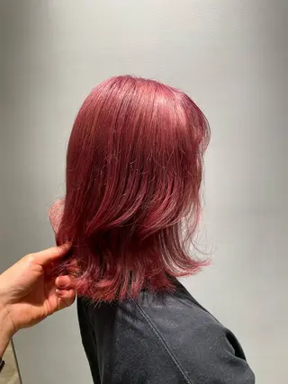 ミディアム カラー tricot TOKYO AVEDA 表参道店所属・西嶋 祐太のヘアスタイル