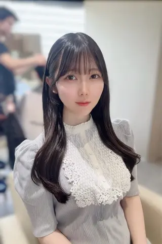 ロング カラー grace by afloat所属・平尾 樹里のヘアスタイル