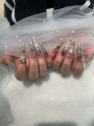 ネイル I-nailロング /ワンホン/キラキラのネイルデザイン