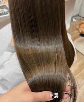 ロング 🩶透明感カラー/ 縮毛矯正LUNA🩶のヘアスタイル