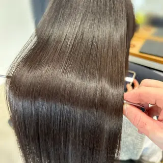 ロング カラー みやたゆうき 髪質改善講師のヘアスタイル