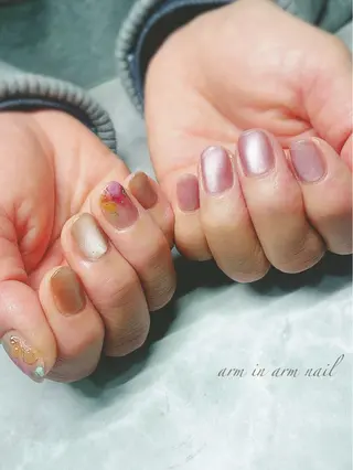 ネイル arm in arm ︎✿Yamamotoのマツエク・マツパデザイン