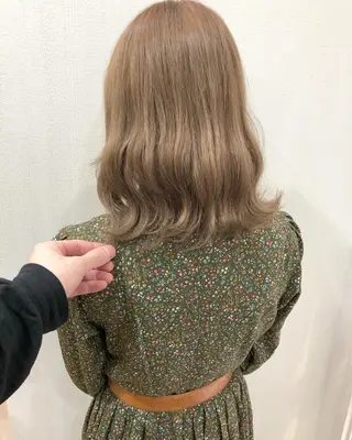 ミディアム カラー RoL by apollo所属・横浜ブリーチムラ直し 特化美容師/海崎剛史のヘアスタイル