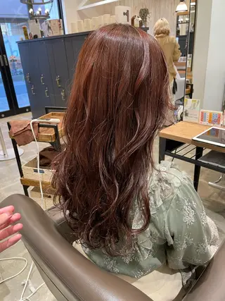 ロング 細沼 葵のヘアスタイル