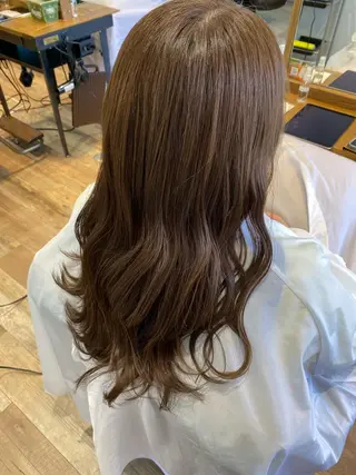 カラー フェニーチェ高崎所属・鶴谷 麻衣のヘアスタイル