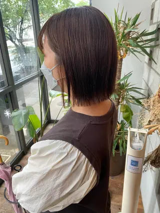 ショート カラー 塩澤 榛奈のヘアスタイル