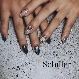 ネイル Schüler所属・野内 まきのネイルデザイン