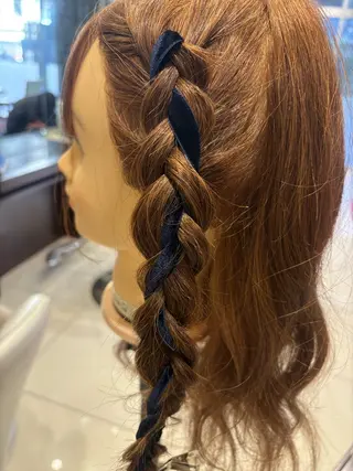 セミロング ヘアアレンジ EARTH大曽根💛 田中りほのヘアスタイル
