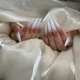 ロング nail salon  amour所属・井上 優愛のネイルデザイン
