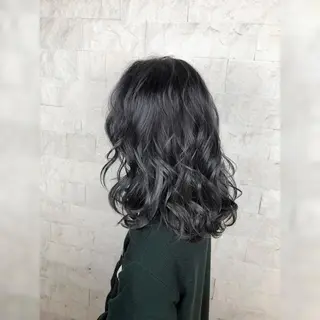 ミディアム 圧倒的美髪ストレート ツダケイタロウのヘアスタイル