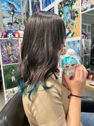 セミロング カラー 🍭ハイトーン/ レイヤーカット🦄のヘアスタイル