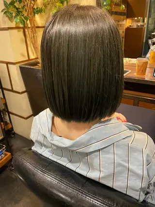 ミディアム 白井 雅美のヘアスタイル