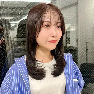 ミディアム カラー ブリーチなし/レイヤ ー特化🌈Tommyのヘアスタイル