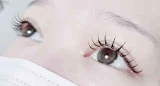 マツエク・マツパ EyelashSalon chel所属・新越谷駅徒歩1分❇️ Salon chelのマツエク・マツパデザイン