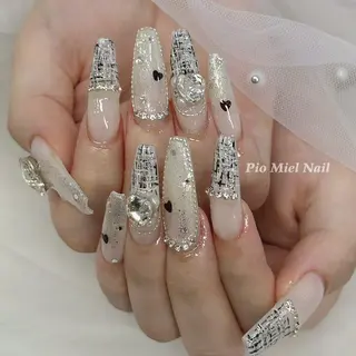 セミロング Pio Mielのネイルデザイン