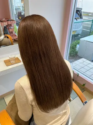 ロング カラー ☘️折戸結菜☘️ ハイトーンカラーのヘアスタイル