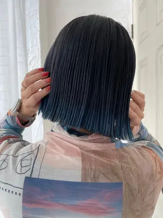 ミディアム カラー fio マナミのヘアスタイル