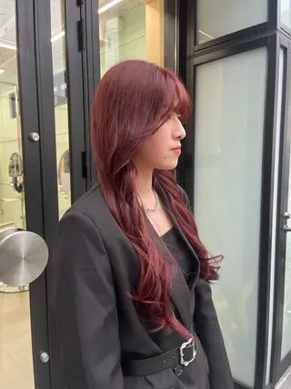 カラー yuka/ロング/ レイヤーカットモデルのヘアスタイル