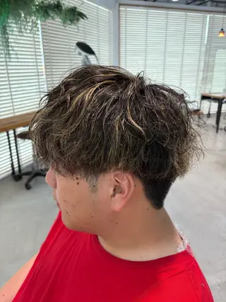 パーマ メンズ 若原 絃汰のヘアスタイル