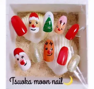 ネイル 🌙都岡 ムーンネイルのネイルデザイン