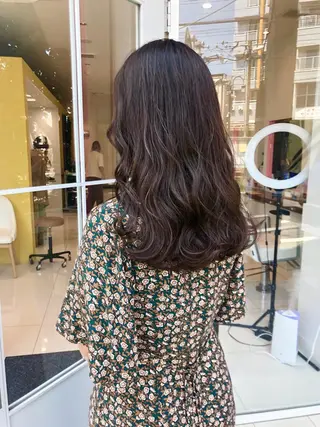 セミロング カラー HOLON池袋所属・ウルフカット ハッシュカット/七海のヘアスタイル