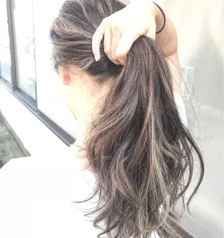 セミロング カラー パーマ ヘアアレンジ Mariana/ 鶴原-ハイライトのヘアスタイル