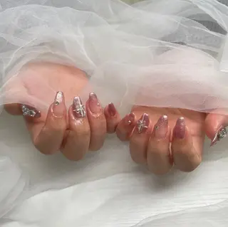 ネイル エクシア所属・豊田 真彩のネイルデザイン