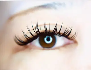 マツエク・マツパ Mercury curl　marieのマツエク・マツパデザイン