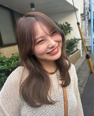 セミロング カラーリスト🎀 Mikuのヘアスタイル
