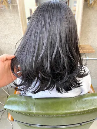 ミディアム カラー VIF所属・🗻飯田誠也🗻 カットカラー得意のヘアスタイル