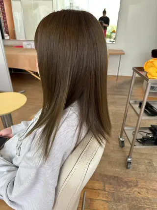 カラー 山本 瑠華のヘアスタイル