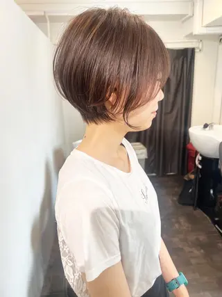 ショート レイヤー×縮毛矯正 深見 拓のヘアスタイル