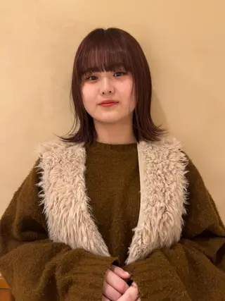 ミディアム カラー 渡部 真世のヘアスタイル