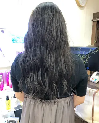 セミロング 🌈ハイトーン/ ワタル🌈のヘアスタイル