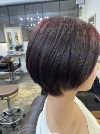 ショート カラー 柏村 友希菜のヘアスタイル
