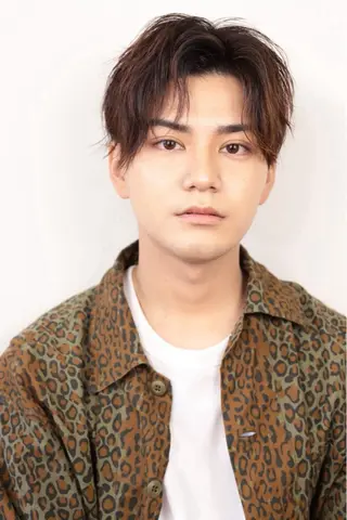 メンズ 毛流れフェザー スタイル🔹竹内凌のヘアスタイル