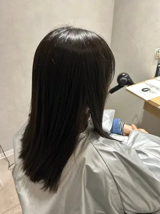 カラー VIE.ORNER 土気🍀小岩井樹のヘアスタイル