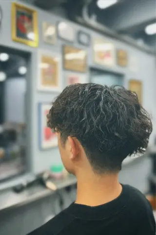 ミディアム パーマ メンズ icon Blue所属・池袋メンズパーマ フェード純平のヘアスタイル