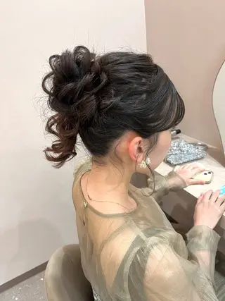 セミロング ヘアアレンジ Mila Akariのヘアスタイル