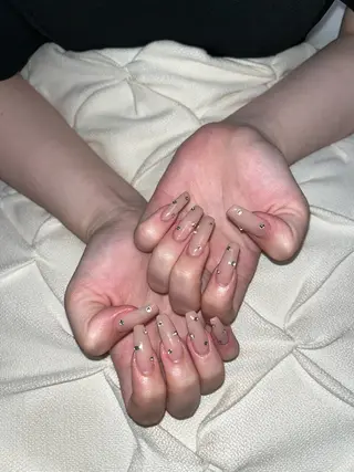 ネイル nail.salon .Reversalのネイルデザイン