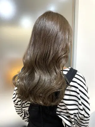 セミロング カラー 佐藤 梨里花 ❤︎のヘアスタイル