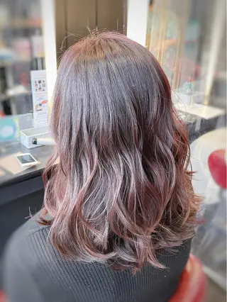 セミロング カラー ブリーチカラー✨ 駒場 笙のヘアスタイル