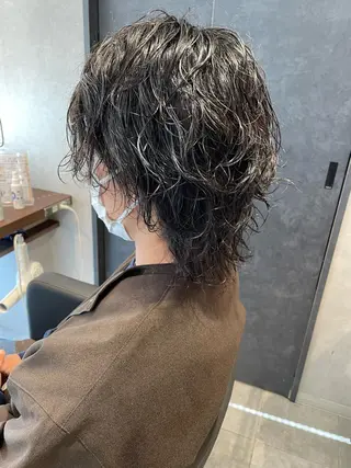 ミディアム パーマ メンズ 宮下 弦也のヘアスタイル