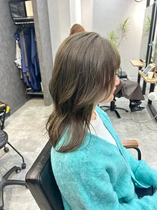 ミディアム カラー いなみね はるきのヘアスタイル