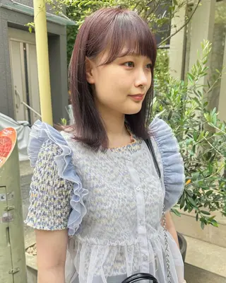 ミディアム カラー レイヤーカット🪄 耳ツボ🎀Ayumiのヘアスタイル