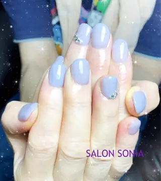 ネイル 小顔・毛穴・たるみ ネイル　似内真樹のエステ・リラクイメージ