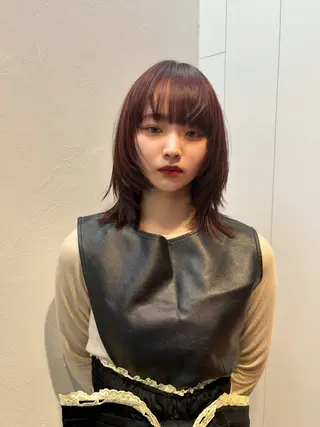 セミロング 🍀祥吾🍀レイヤー 艶髪❣️髪質改善❤️のヘアスタイル