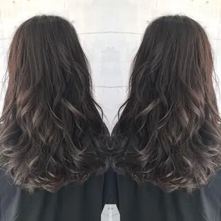 ロング カラー 金沢 広美のヘアスタイル