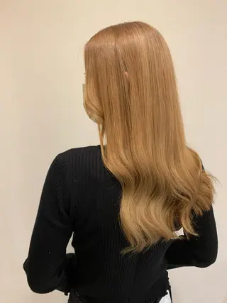 ロング 上山 菜緒のヘアスタイル