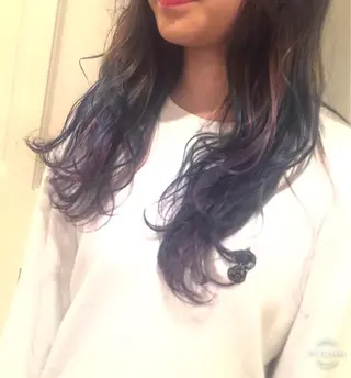 セミロング カラー ホワイト&レイヤーカ ットエクステ長畠俊輔のヘアスタイル